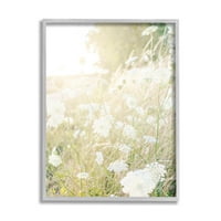 Sunčita livada cvjetajući divlje cvijeće pejzažni fotografija siva uokvirena umjetnička print zidna umjetnost