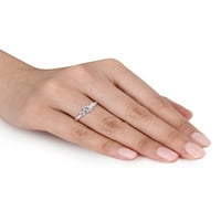 Carat T.G.W. Moissanite Sterling Silver zaručnički prsten s tri kamena